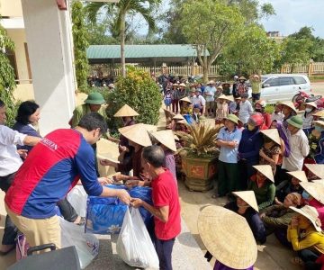 Support the people of Central Vietnam
